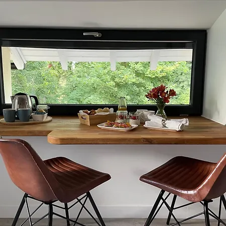 Atelier St Jean Bed & Breakfast *